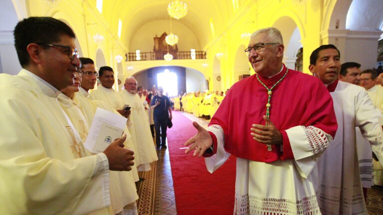 Monseñor Carlos Castillo en imagen de archivo (2019). Foto: Agencia ANDINA/Eddy Ramos.