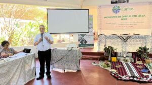 Monseñor Guillermo Cornejo.