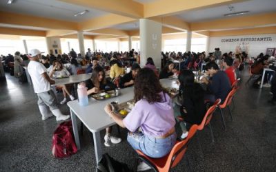 El comedor de la Ciudad Universitaria atiende a diario a más de dos mil comensales. Foto: ANDINA.