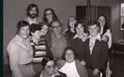Andrés Gallego, Gustavo Gutiérrez y religiosas Dominicas en el sur andino. Foto: Archivo Félix Grández.