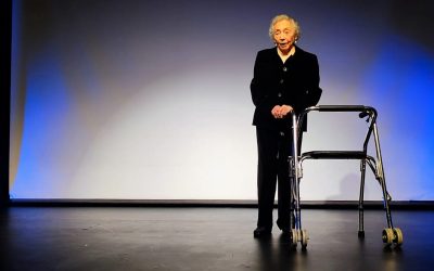 Delfina Paredes reflexiona en torno a su trabajo, la poesía, Vallejo y el teatro. Foto:  César Chaman.